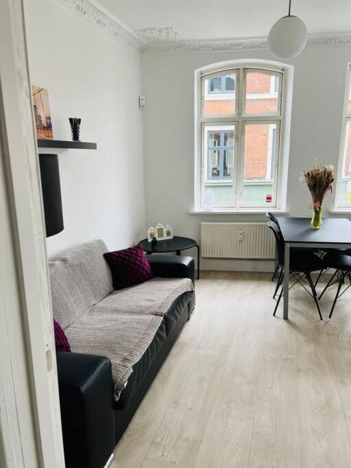 Lovely 1-Bedroom Condo In Aarhus C Экстерьер фото