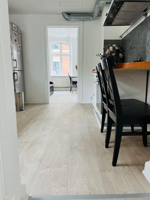 Lovely 1-Bedroom Condo In Aarhus C Экстерьер фото