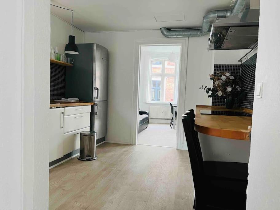 Lovely 1-Bedroom Condo In Aarhus C Экстерьер фото