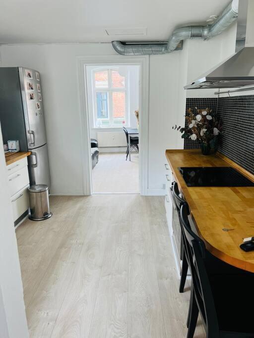 Lovely 1-Bedroom Condo In Aarhus C Экстерьер фото